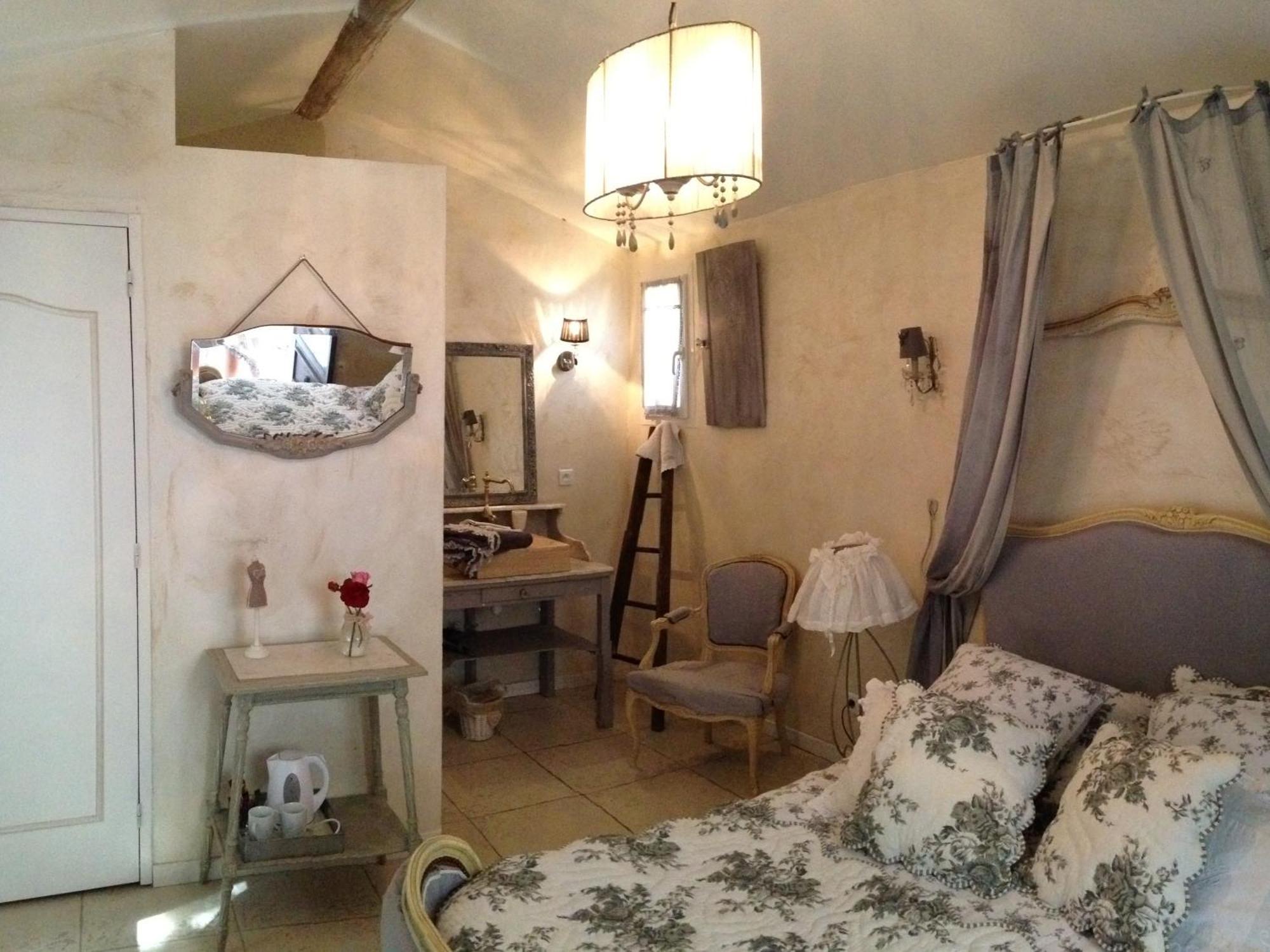 Le Moulin De Sonnailles Bed & Breakfast Cabries Room photo